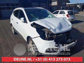 Vrakbiler auto Hyundai Ix35 iX35 (LM), SUV, 2009 / 2015 2.0 CRDi 16V 4x4 2010/1