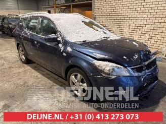 Autoverwertung Kia Cee d Cee'd Sporty Wagon (EDF), Combi, 2007 / 2012 1.4 16V 2011/8