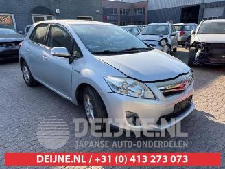 Purkuautot passenger cars Toyota Auris Auris (E15), Hatchback, 2006 / 2012 1.8 16V HSD Full Hybrid 2010/10