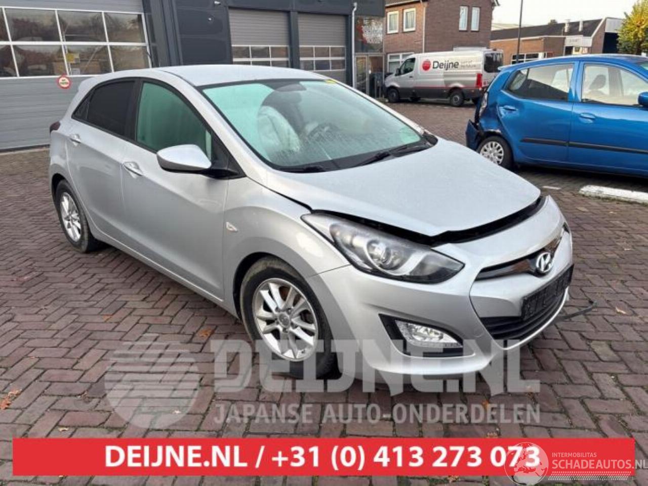 Hyundai I-30 i30 (GDHB5), Hatchback, 2011 1.6 GDI Blue 16V