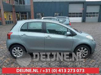 Toyota Yaris Yaris II (P9), Hatchback, 2005 / 2014 1.3 16V VVT-i picture 8