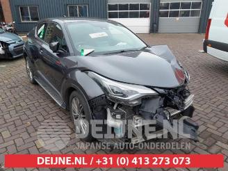 Démontage voiture Toyota C-HR C-HR (X1,X5), SUV, 2016 2.0 16V Hybrid 2022/7