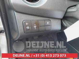 Hyundai I-10 i10 (B5), Hatchback, 2013 / 2019 1.0 12V picture 18
