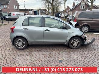 Toyota Yaris Yaris II (P9), Hatchback, 2005 / 2014 1.3 16V VVT-i picture 8