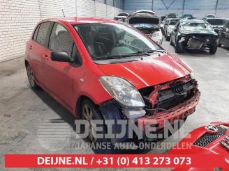 Vrakbiler auto Toyota Yaris Yaris II (P9), Hatchback, 2005 / 2014 1.8 16V VVT-i TS 2008/8