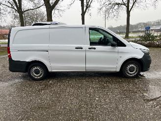 Vaurioauto  commercial vehicles Mercedes Vito 114 Koelauto 2019/6