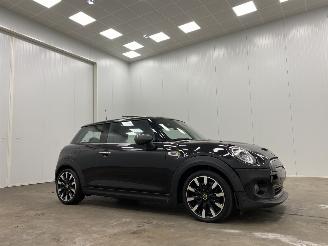 Schadeauto Mini Cooper SE Electric 135kw Panoramadak Navi Clima 2021/1
