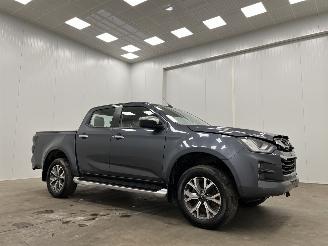 Vaurioauto  commercial vehicles Isuzu D-Max 1.9d Autom. DC 4WD Clima 2024/5