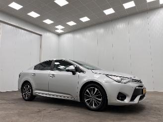 uszkodzony samochody osobowe Toyota Avensis 1.6 D-4D-F Navi Clima 2015/9