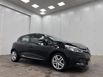 uszkodzony samochody osobowe Renault Clio 0.9 TCe Zen 5-drs Navi Airco 2018/8