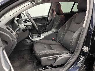 Volvo V-60 2.0 D2 Kinetic Navi Clima picture 8