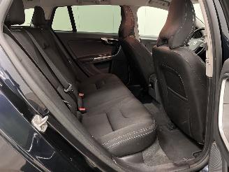Volvo V-60 2.0 D2 Kinetic Navi Clima picture 10