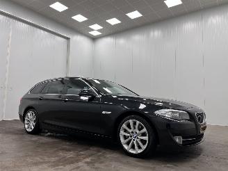 Schadeauto BMW 5-serie Touring 520d Autom. High Executive Navi Clima 2013/4