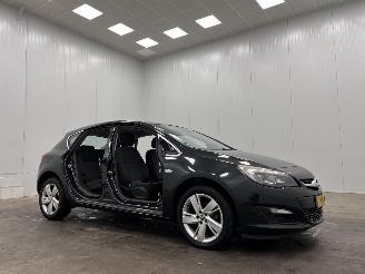 Vaurioauto  passenger cars Opel Astra 1.4 Turbo Edition 5-drs Airco 2013/9