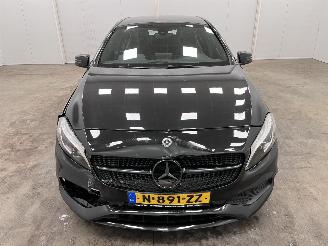 Mercedes A-klasse 180d Autom. AMG Navi Clima picture 5