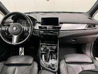 BMW 2-serie 216d Autom. High Executive Navi Clima picture 11