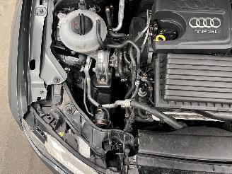 Audi A3 Limousine 1.4 TFSI S-Tronic S-Line Navi Clima picture 16