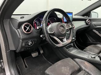 Mercedes Cla-klasse 180 Autom. AMG Panoramadak Navi Clima picture 8