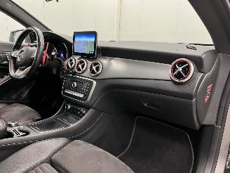 Mercedes Cla-klasse 180 Autom. AMG Panoramadak Navi Clima picture 13