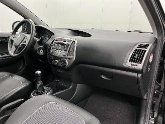 Hyundai I-20 1.2i Go! Plus Airco picture 13