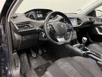 Peugeot 308 1.6 BlueHDI Executive Panoramadak Navi Clima picture 8