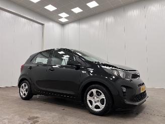 uszkodzony samochody osobowe Kia Picanto 1.0 CVVT ComfortLine 5-drs Airco 2017/4