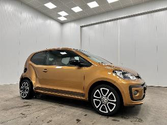 Schadeauto Volkswagen Up! 1.0 BMT take up! Airco 2018/3