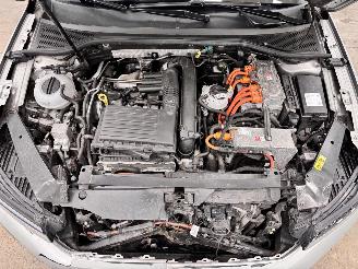 Volkswagen Passat Variant 1.4 TSI GTE Panoramadak Navi Clima picture 15