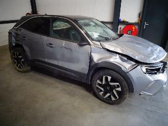 Coche siniestrado Opel Mokka 1.2 THP AUTOMAAT 2023/2
