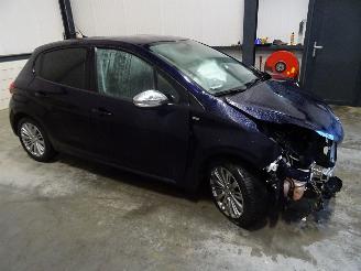 demontáž osobní automobily Peugeot 208 1.2 VTI 2017/7