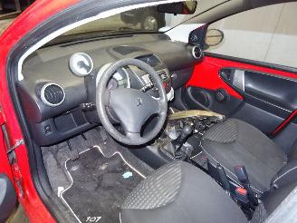 Peugeot 107  picture 6