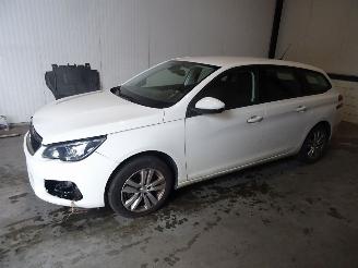Autoverwertung Peugeot 308 1.2 THP 2019/11
