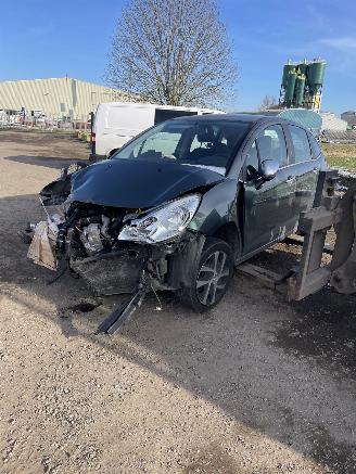 Coche siniestrado Citroën C3 1.6 e-HDI 2012/1