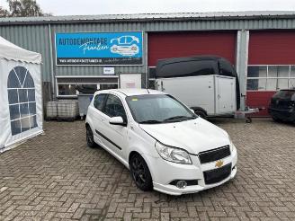 Coche siniestrado Chevrolet Aveo Aveo (250), Hatchback, 2008 / 2011 1.4 16V LS 2011/1