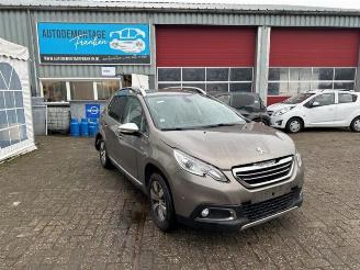 Coche siniestrado Peugeot 2008 2008 (CU), MPV, 2013 / 2019 1.6 e-HDi FAP 2014/1