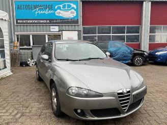 Coche siniestrado Alfa Romeo 147 147 (937), Hatchback, 2000 / 2010 1.6 Twin Spark 16V 2005/8