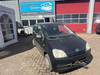 Coche siniestrado Daihatsu Cuore Cuore (L251/271/276), Hatchback, 2003 1.0 12V DVVT 2006/10