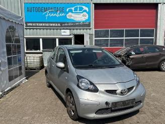 Coche siniestrado Toyota Aygo Aygo (B10), Hatchback, 2005 / 2014 1.0 12V VVT-i 2007/10