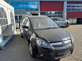 Auto da rottamare Opel Zafira Zafira (M75), MPV, 2005 / 2015 2.2 16V Direct Ecotec 2007/10