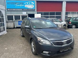 Vrakbiler auto Kia Cee d  2010/1