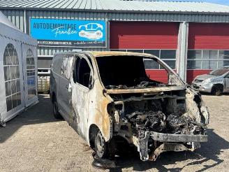 Auto da rottamare Opel Vivaro Vivaro, Van, 2019 2.0 Diesel 145 2022/6