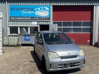 Coche siniestrado Daihatsu Cuore Cuore (L251/271/276), Hatchback, 2003 1.0 12V DVVT 2005/9