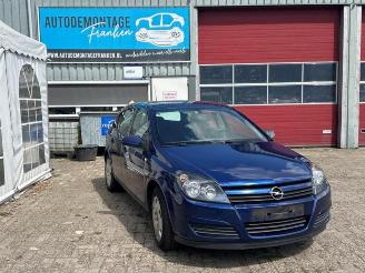 Vrakbiler auto Opel Astra Astra H (L48), Hatchback 5-drs, 2004 / 2014 1.6 16V Twinport 2004/5
