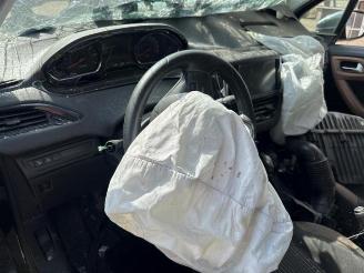 Peugeot 208 208 I (CA/CC/CK/CL), Hatchback, 2012 / 2019 1.2 Vti 12V PureTech 82 picture 4