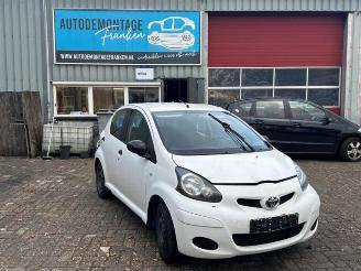 Vrakbiler auto Toyota Aygo Aygo (B10), Hatchback, 2005 / 2014 1.0 12V VVT-i 2011/2