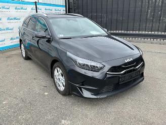 Kia Ceed 1.5 Sportswagon picture 2
