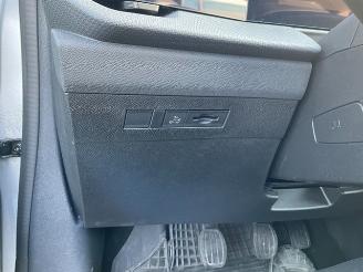 Opel Astra 1.2 Turbo GS picture 21