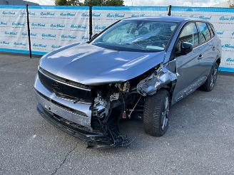 Voiture accidenté Opel Grandland 1.2 Turbo GS 2024/3