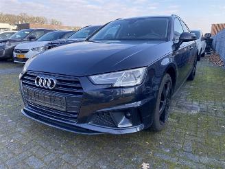 Damaged car Audi A4 Avant 2.0 TDi (140kW) NAVI SITZHEIZ. TEMPO 2017/6
