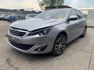 Auto da rottamare Peugeot 308 308 SW (L4/L9/LC/LJ/LR), Combi 5-drs, 2014 / 2021 1.6 BlueHDi 120 2015/11